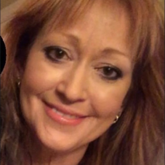 Meet your Posher, Lisa - Picture 1 of 1